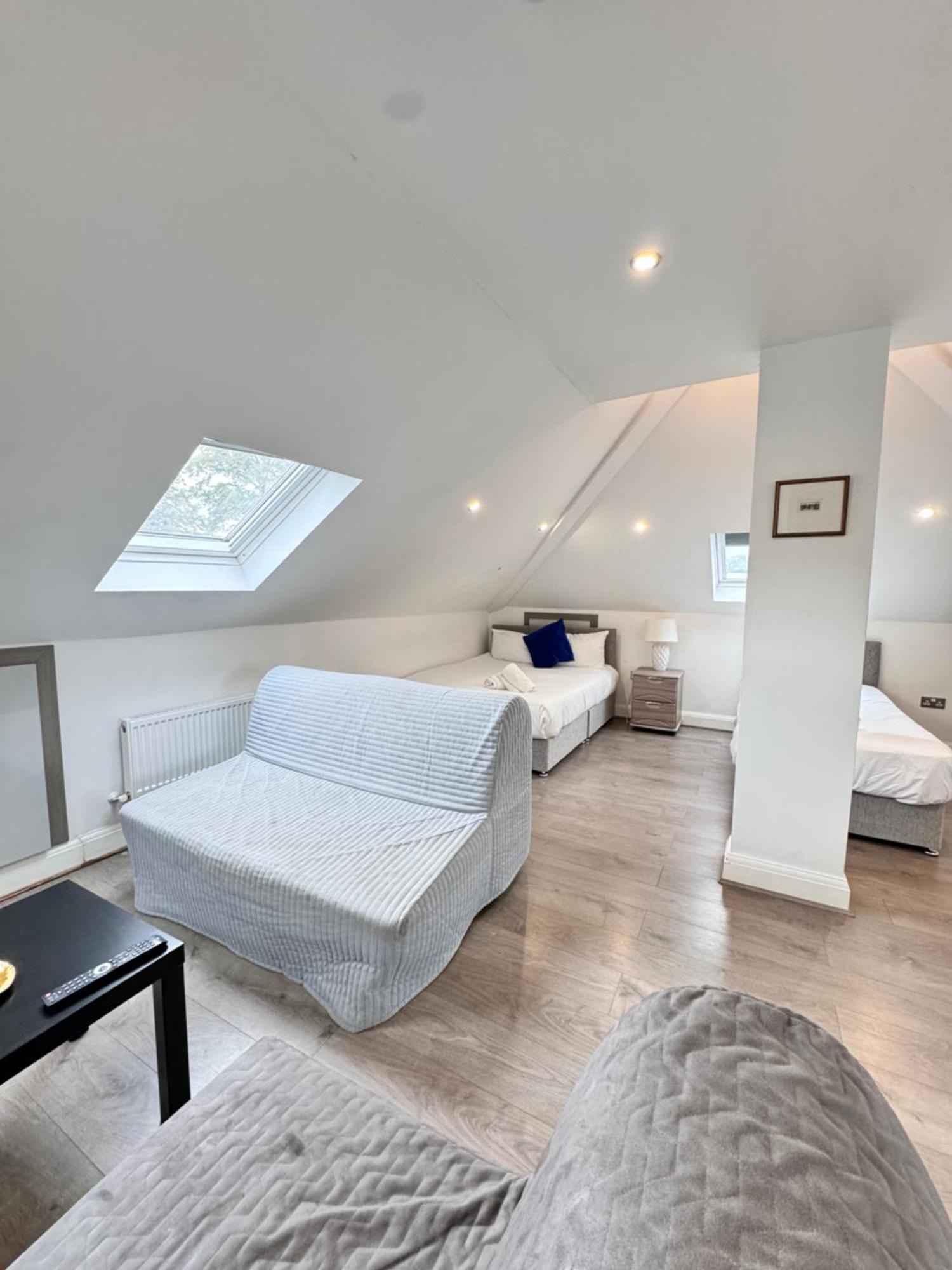 Hatton Apartments Heathrow Airport- Free Parking-Free Underground To And From Heathrow Airport Hatton Cross See Picture-See London Fast Hatton Cross To Central London 30Min 外观 照片