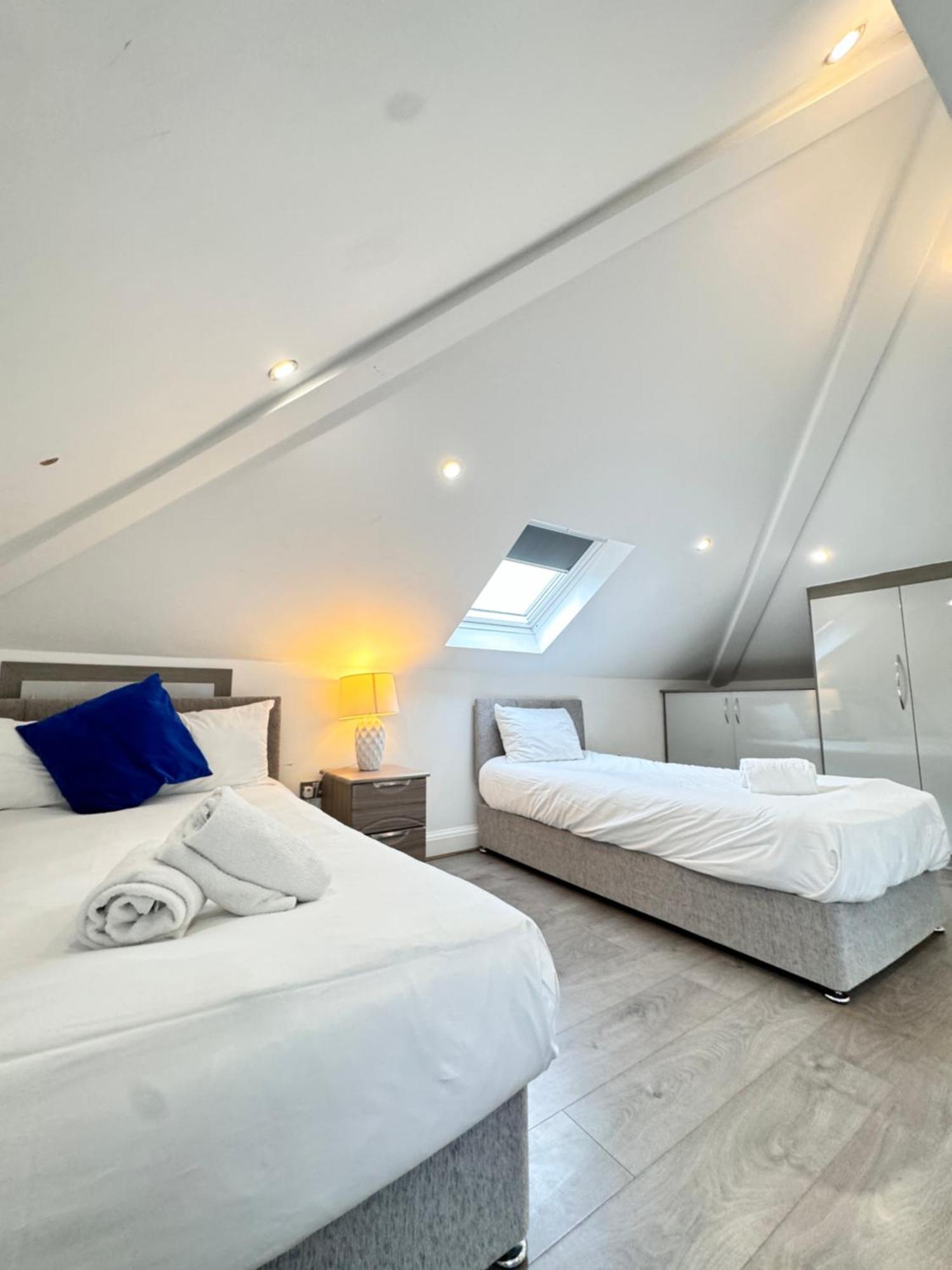 Hatton Apartments Heathrow Airport- Free Parking-Free Underground To And From Heathrow Airport Hatton Cross See Picture-See London Fast Hatton Cross To Central London 30Min 外观 照片