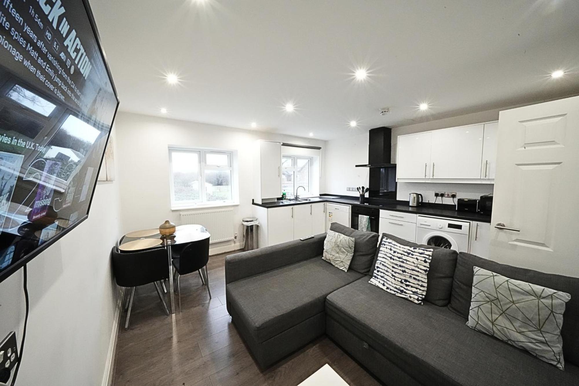 Hatton Apartments Heathrow Airport- Free Parking-Free Underground To And From Heathrow Airport Hatton Cross See Picture-See London Fast Hatton Cross To Central London 30Min 外观 照片