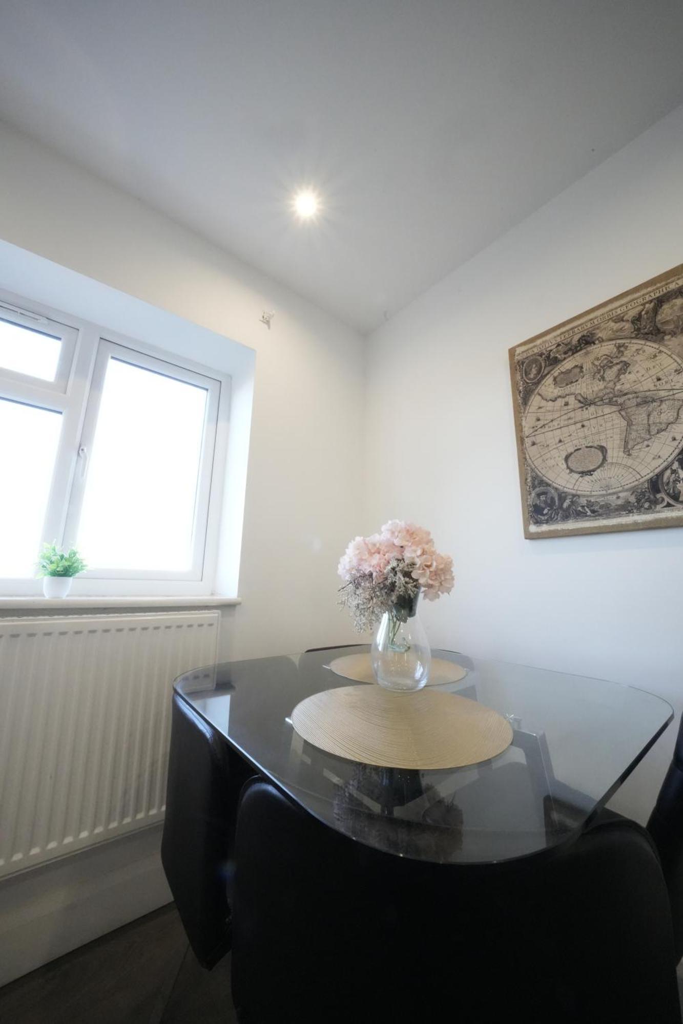 Hatton Apartments Heathrow Airport- Free Parking-Free Underground To And From Heathrow Airport Hatton Cross See Picture-See London Fast Hatton Cross To Central London 30Min 外观 照片
