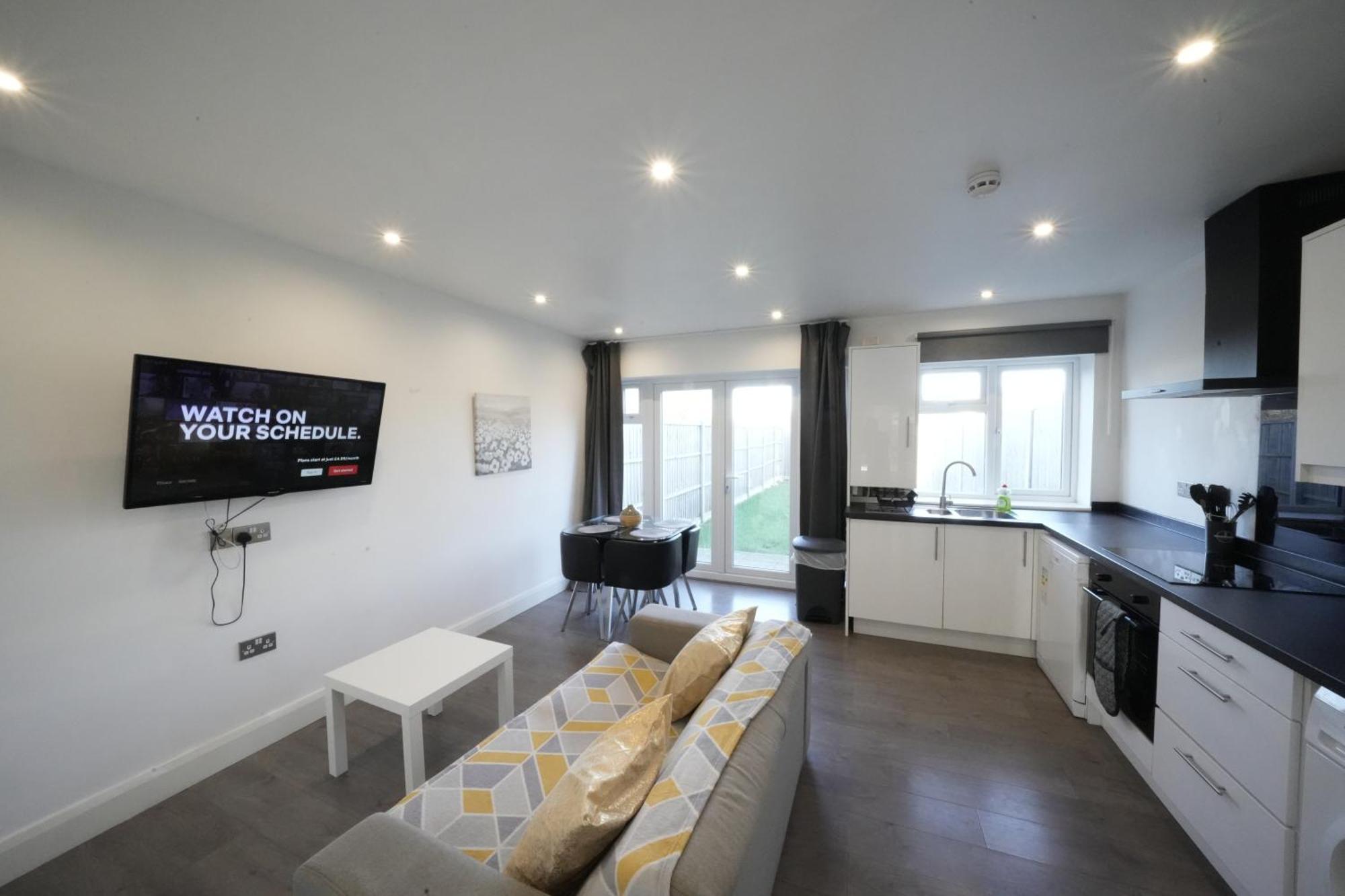 Hatton Apartments Heathrow Airport- Free Parking-Free Underground To And From Heathrow Airport Hatton Cross See Picture-See London Fast Hatton Cross To Central London 30Min 外观 照片