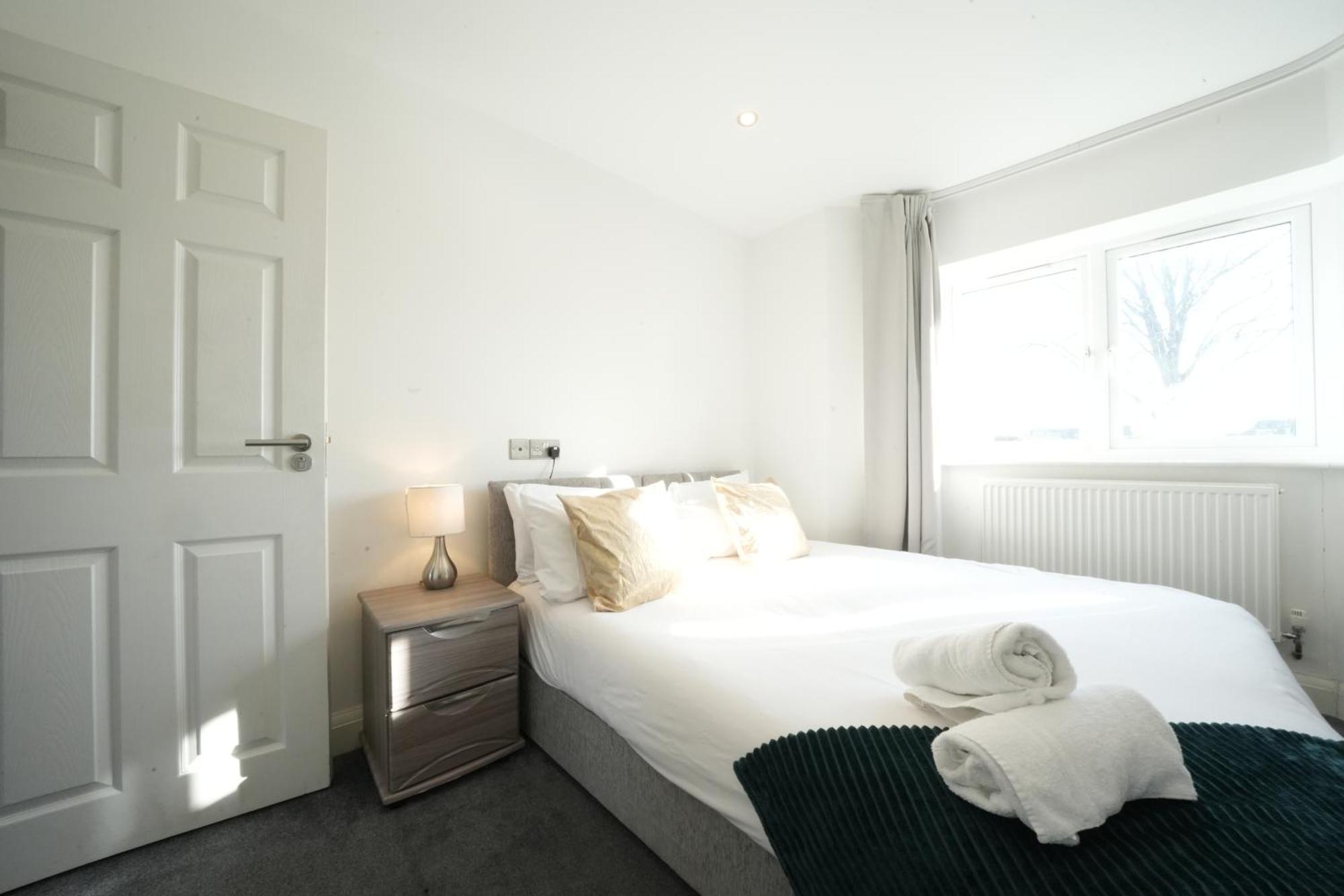 Hatton Apartments Heathrow Airport- Free Parking-Free Underground To And From Heathrow Airport Hatton Cross See Picture-See London Fast Hatton Cross To Central London 30Min 外观 照片
