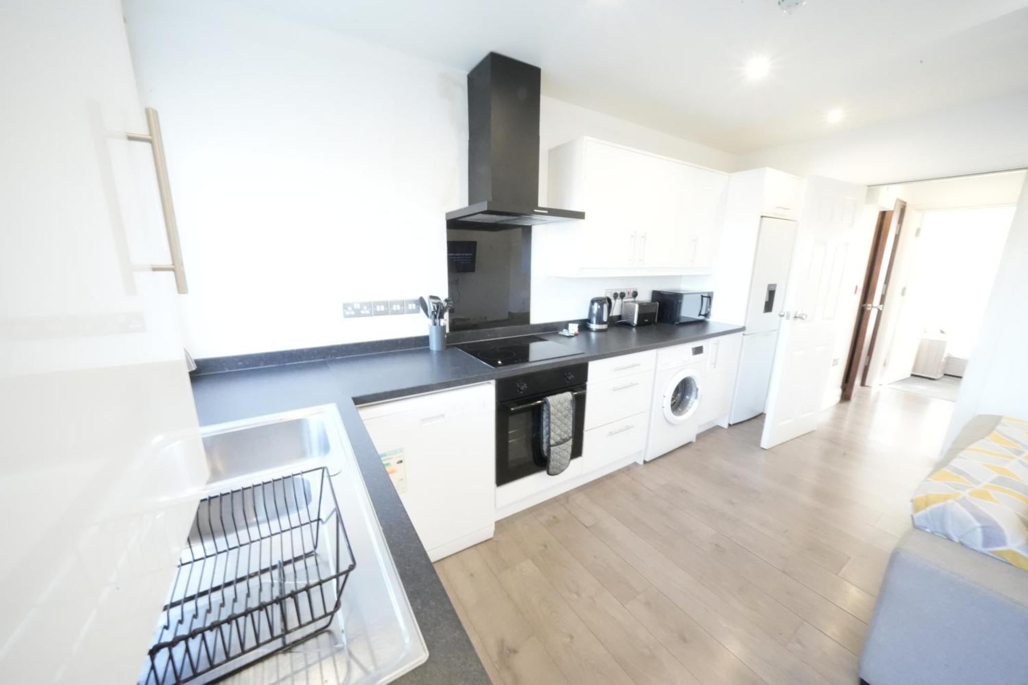 Hatton Apartments Heathrow Airport- Free Parking-Free Underground To And From Heathrow Airport Hatton Cross See Picture-See London Fast Hatton Cross To Central London 30Min 外观 照片