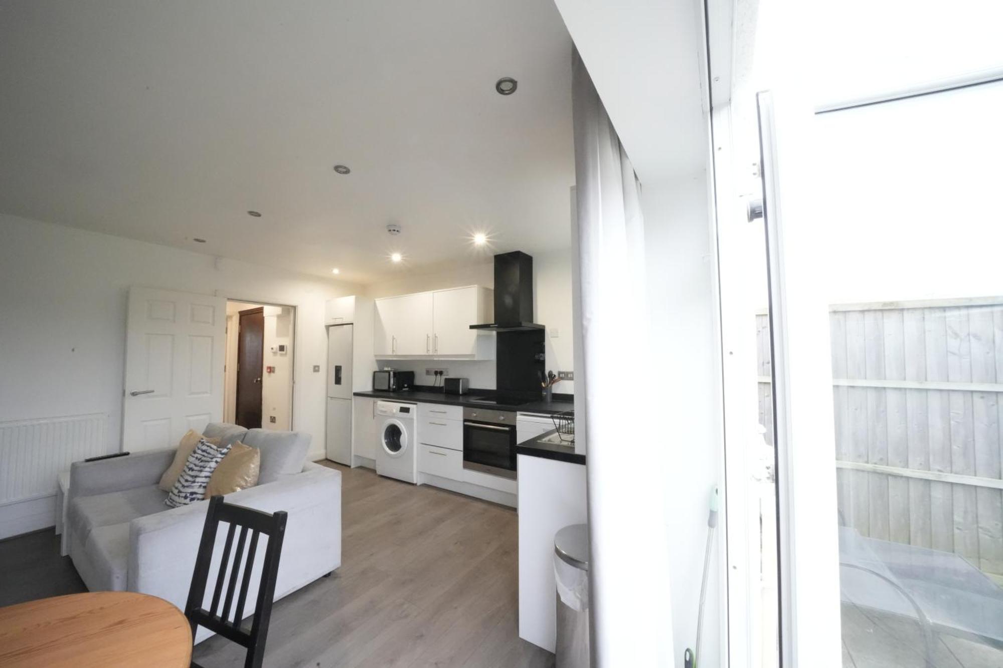 Hatton Apartments Heathrow Airport- Free Parking-Free Underground To And From Heathrow Airport Hatton Cross See Picture-See London Fast Hatton Cross To Central London 30Min 外观 照片