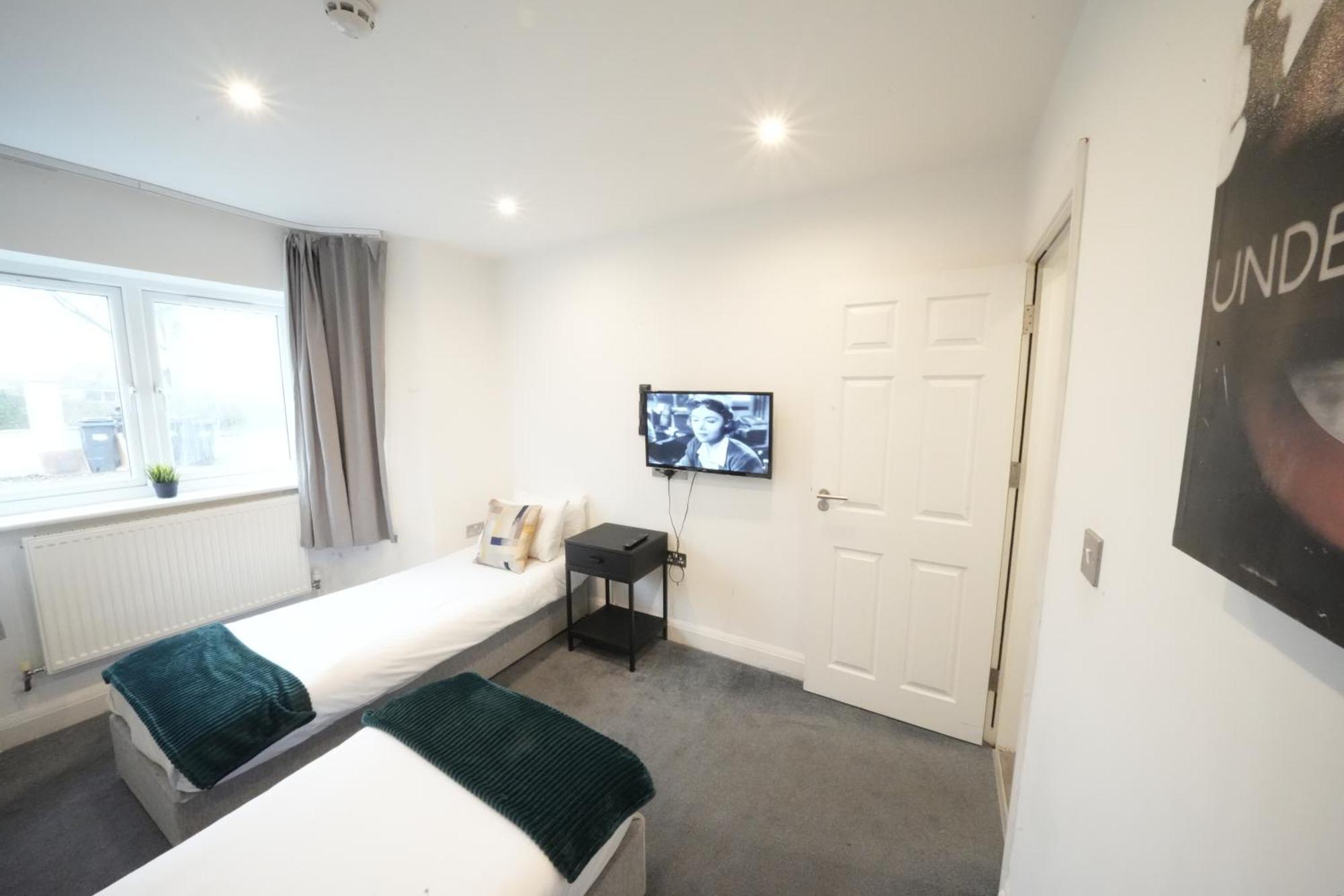 Hatton Apartments Heathrow Airport- Free Parking-Free Underground To And From Heathrow Airport Hatton Cross See Picture-See London Fast Hatton Cross To Central London 30Min 外观 照片
